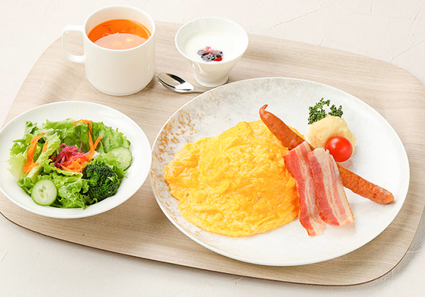 C. 洋食モーニングセット<オムライス><br>- Omelette rice -
